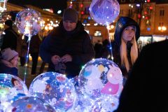 06-12-2025 BIALYSTOK MIKOLAJ WLACZENIE SWIATLA SWIATECZNE CHOINKA FOT KRZYSZTOF KIERCUL  / CKU BIALYSTOKJ